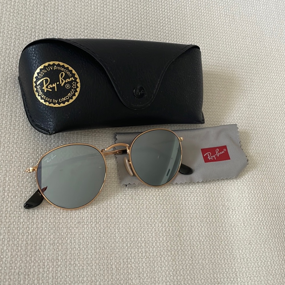 Ray-Ban mirror aviators
